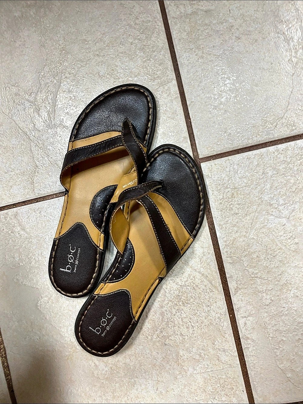 b.o.c Women's Brown & tan